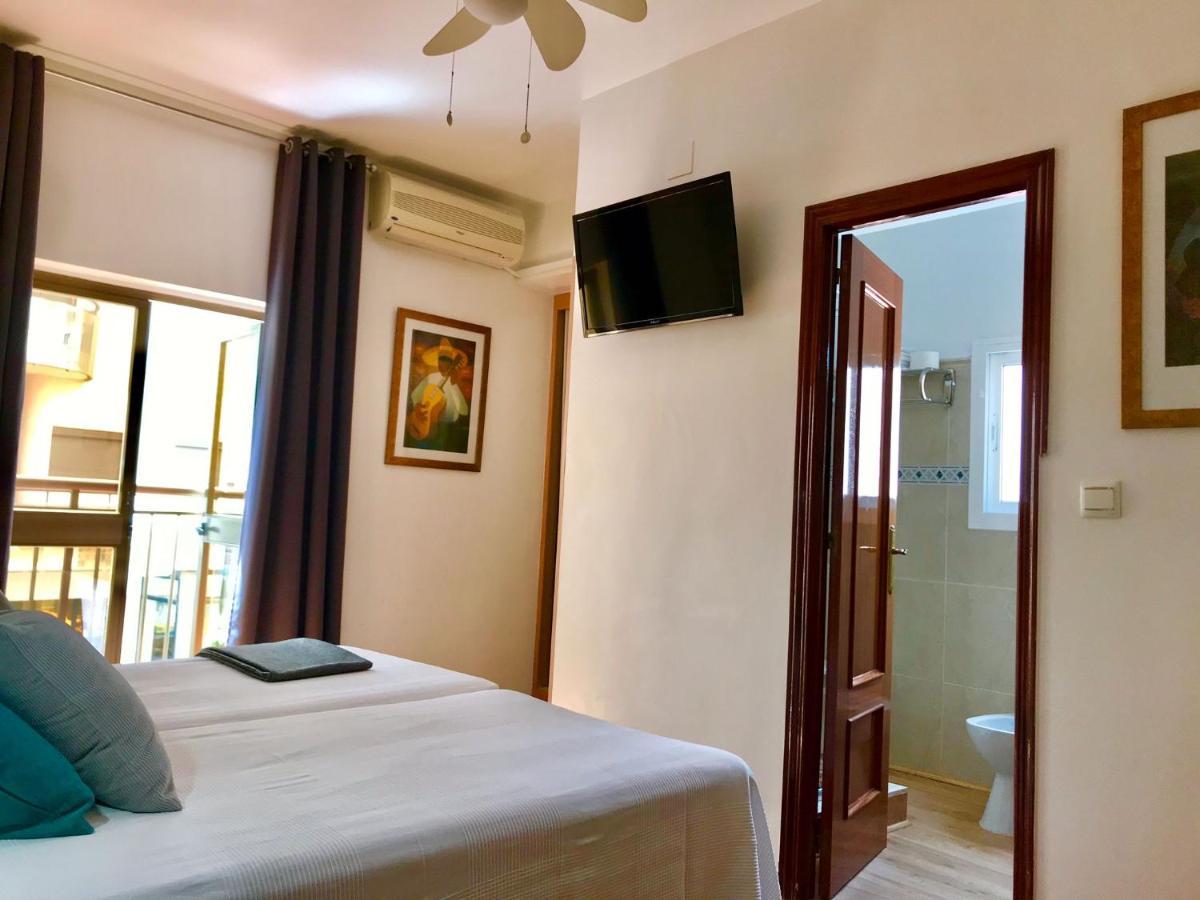 Hostal Guadalupe Торремолинос Экстерьер фото