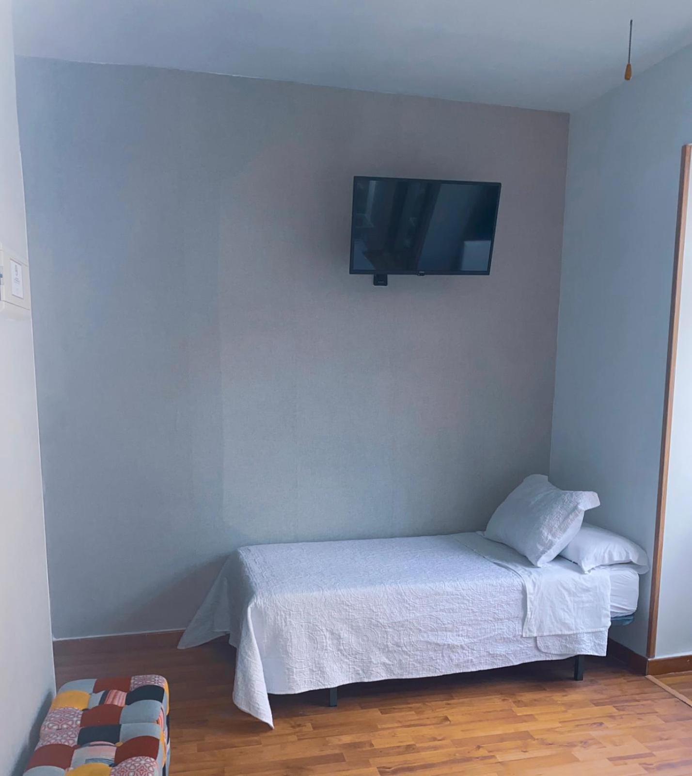 Hostal Guadalupe Торремолинос Экстерьер фото