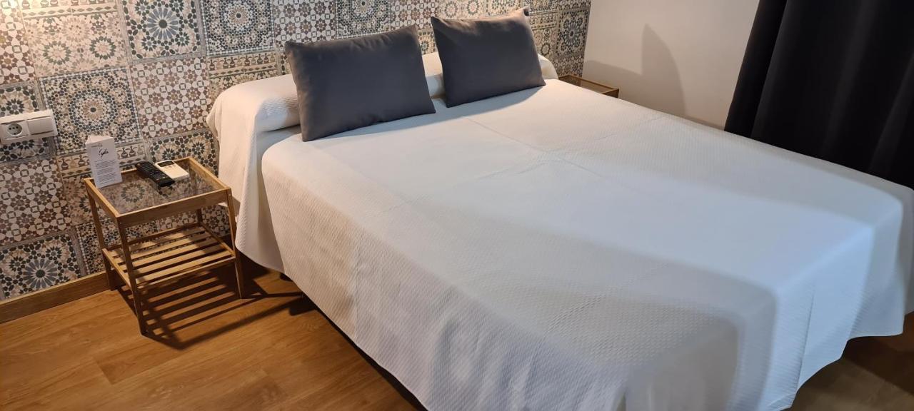 Hostal Guadalupe Торремолинос Экстерьер фото